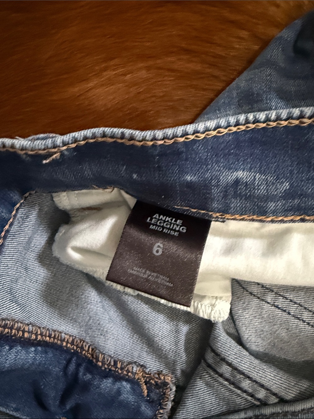 Express Distressed Mid Rise Ankle Legging - Picture 5 of 5